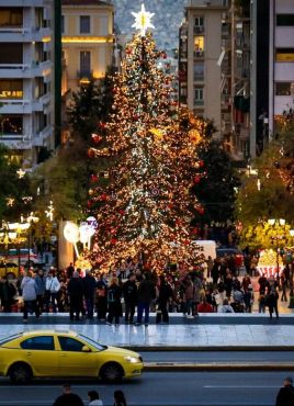 Коледа в Атина – самолетна програма с обслужване на български език!