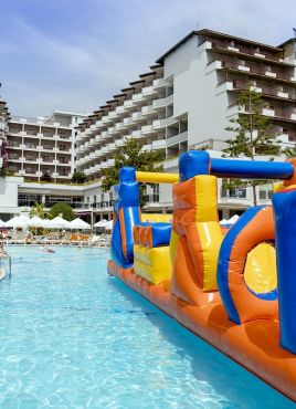 HOLIDAY PARK RESORT