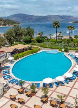 MARTI LA PERLA  (ADULTS ONLY 16+)