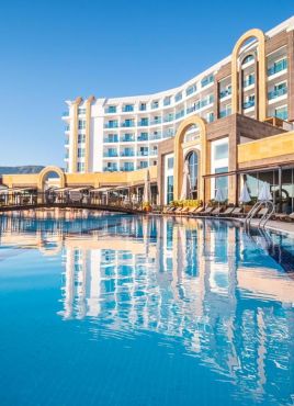 THE LUMOS DELUXE RESORT HOTEL