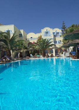 ZEPHYROS HOTEL SANTORINI