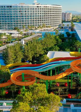 CRYSTAL CENTRO RESORT