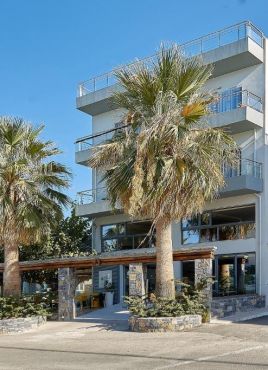 POLLIS HOTEL