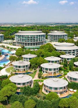 CALISTA LUXURY RESORT