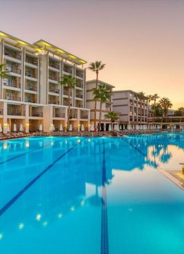 Seven Seas Palmeras Bay