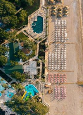 Pirates Beach Club