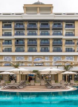 Serenity Queen Hotel Lux