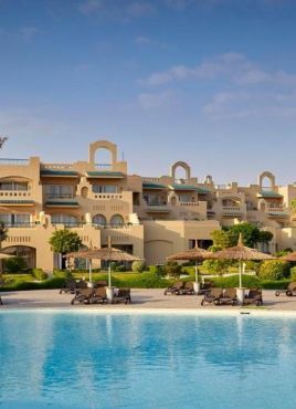 Coral Sea Water World Resort