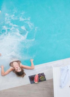 Mari Kristin Beach Hotel