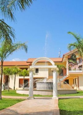 CLUB ESSE AQUILIA
