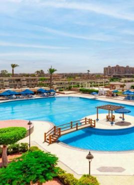 Pyramids Park Resort Cairo или подобен